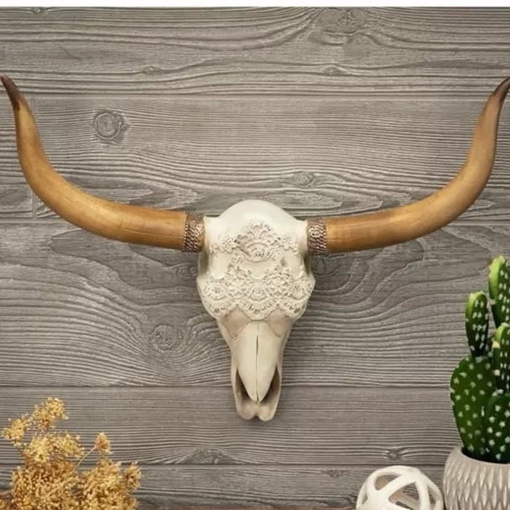 New 18.5” Boho Farmhouse Longhorn Lace Skull Wall Decor